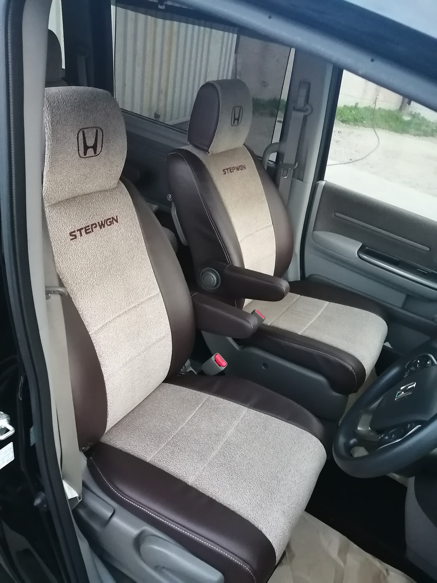 Honda Stepwgn передний ряд